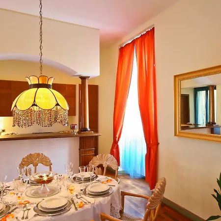 Lejlighed In Corso Vittorio Rom