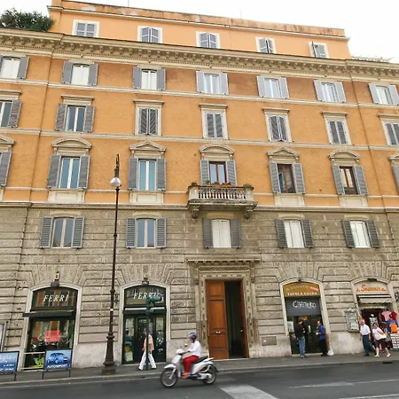 Lejlighed In Corso Vittorio Rom